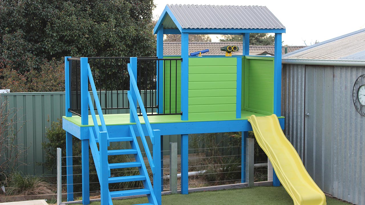 cubby house in back yard